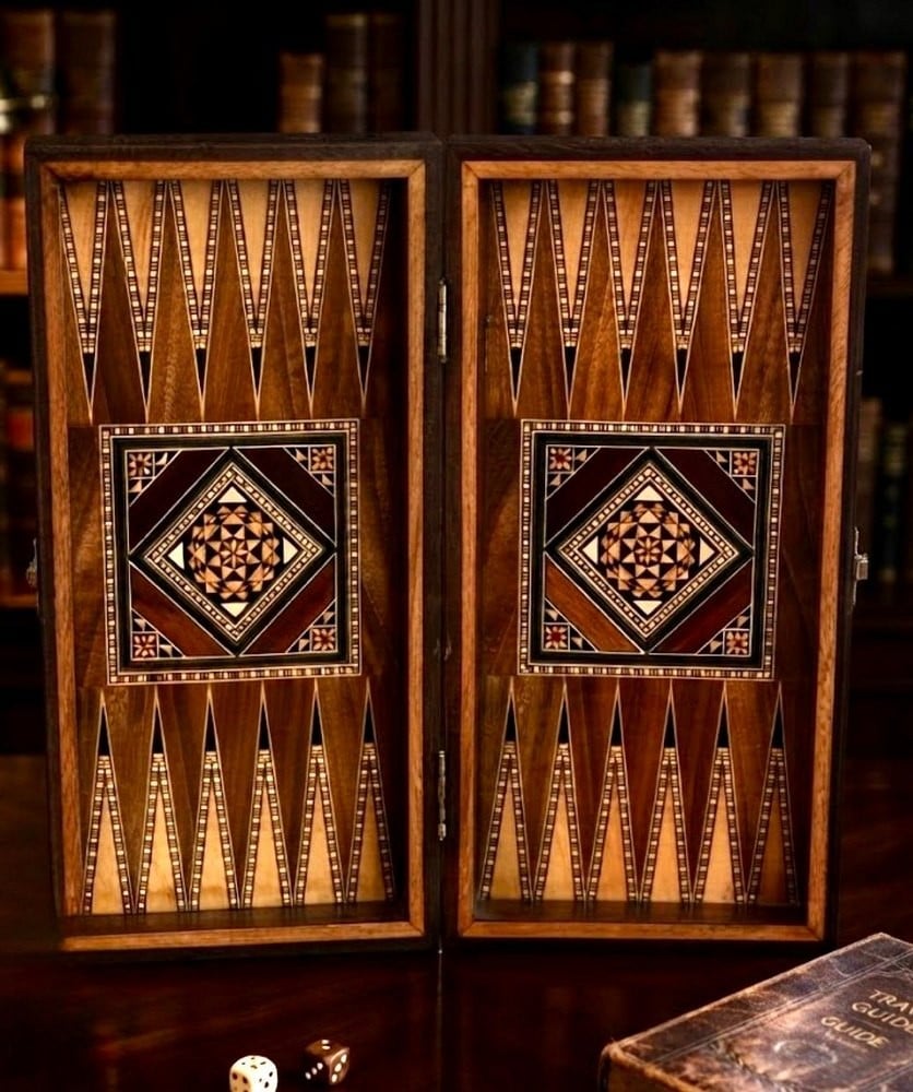 لوح طاولة نرد وشطرنج مطعم بالصدف الطبيعي - 3