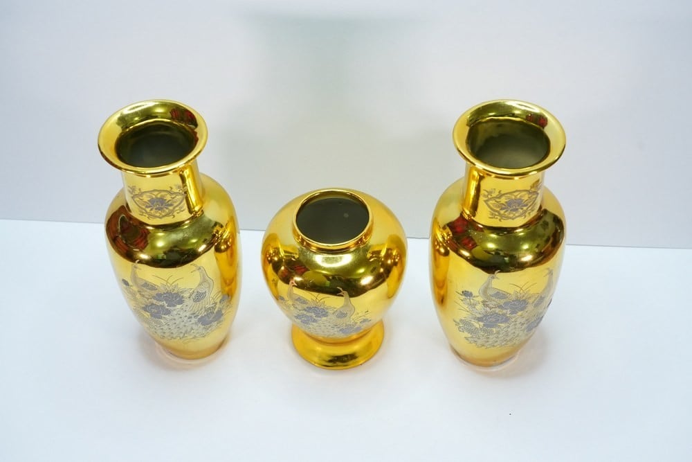 Set of Ornate Golden Vases - 10