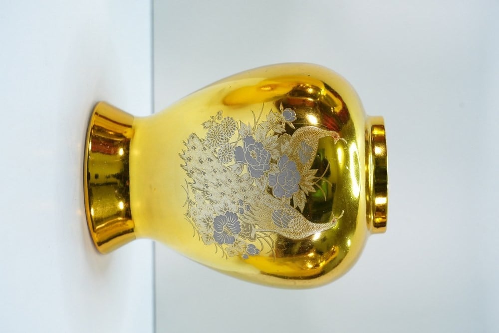 Set of Ornate Golden Vases - 5