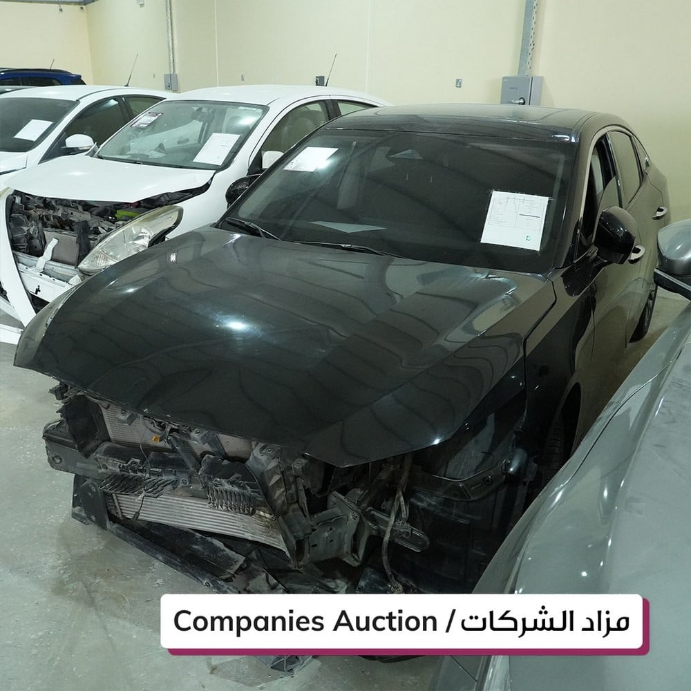 بيستون بي 70 سيدان موديل 2023، C-11092 - 1