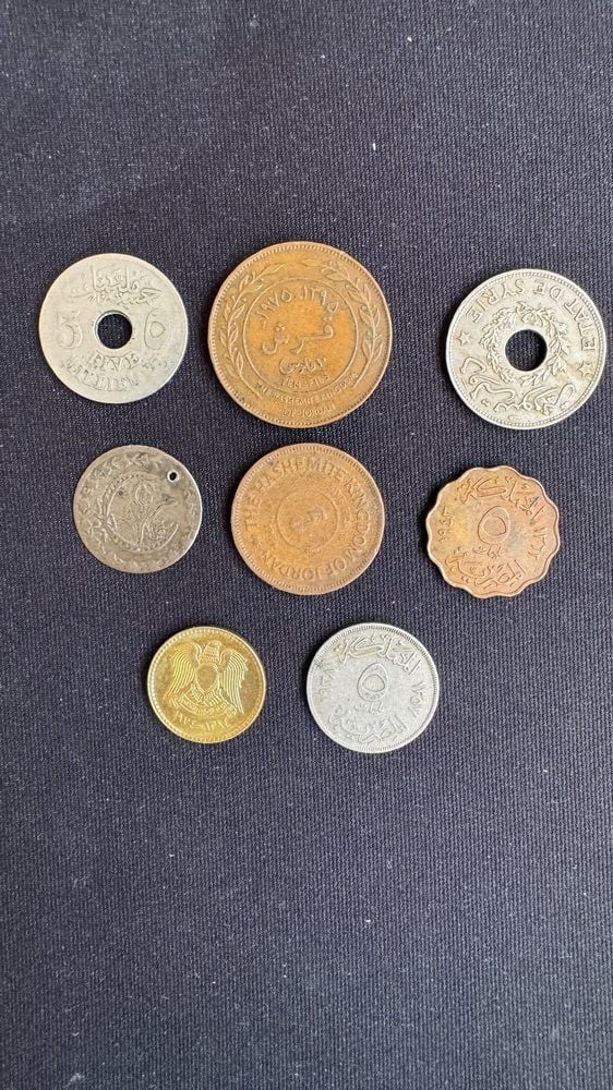 مجموعة 11 عملة عربية وعثمانية قديمة – فلسطين وسوريا والعراق والأردن ومصر - 5