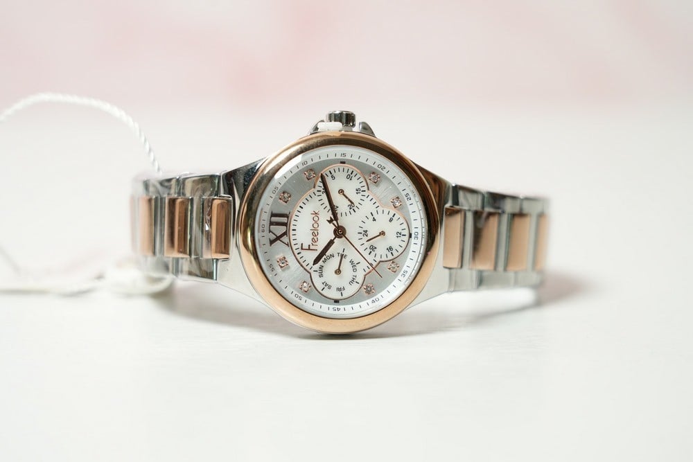 Freelook Women's Watch - 10
