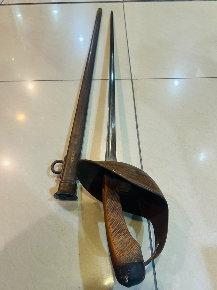 Old British 1908 Pattern Cavalry Sword - 10