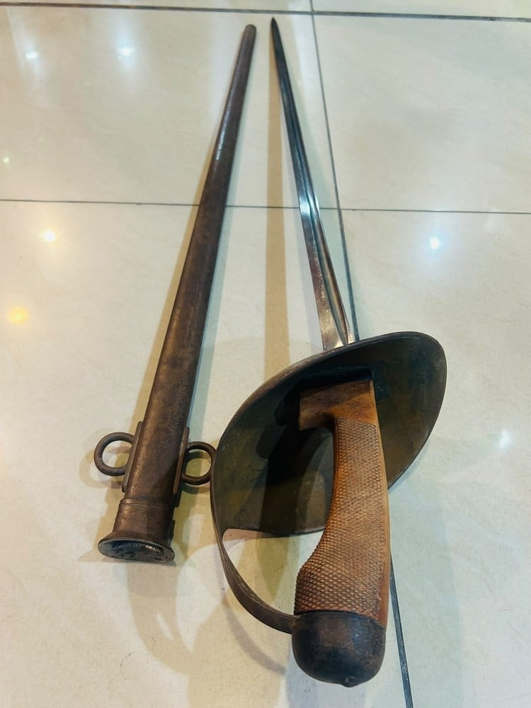Old British 1908 Pattern Cavalry Sword - 1