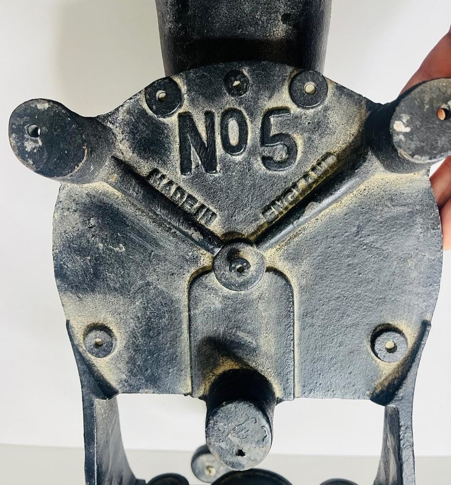 Spong & Co. Ltd No. 5 Vintage Manual Coffee Grinder - 2