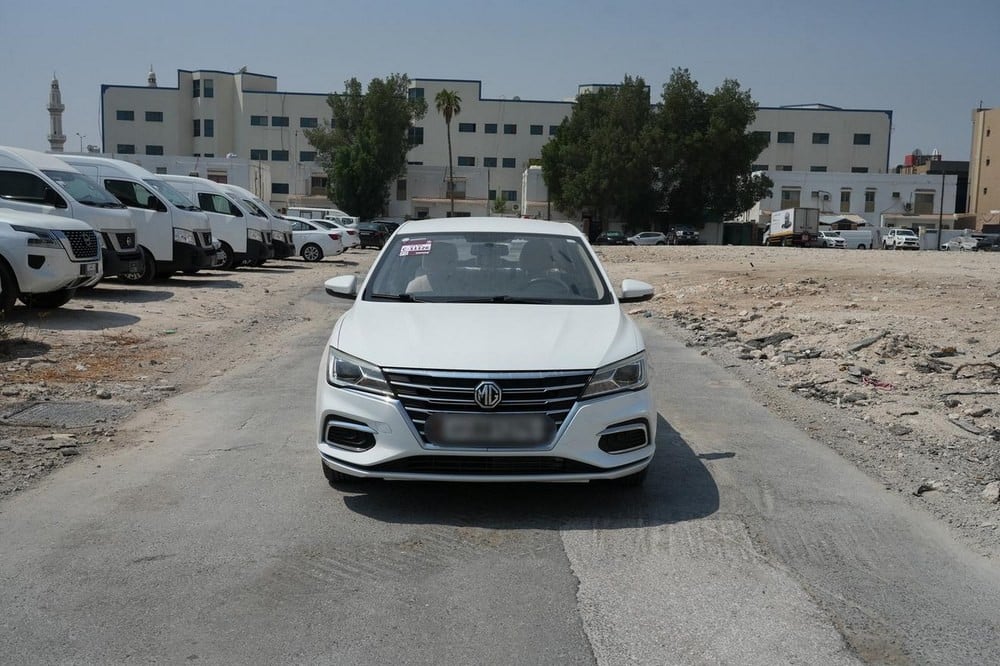 إم جي 5 سيدان موديل 2022، C-11126 - 3