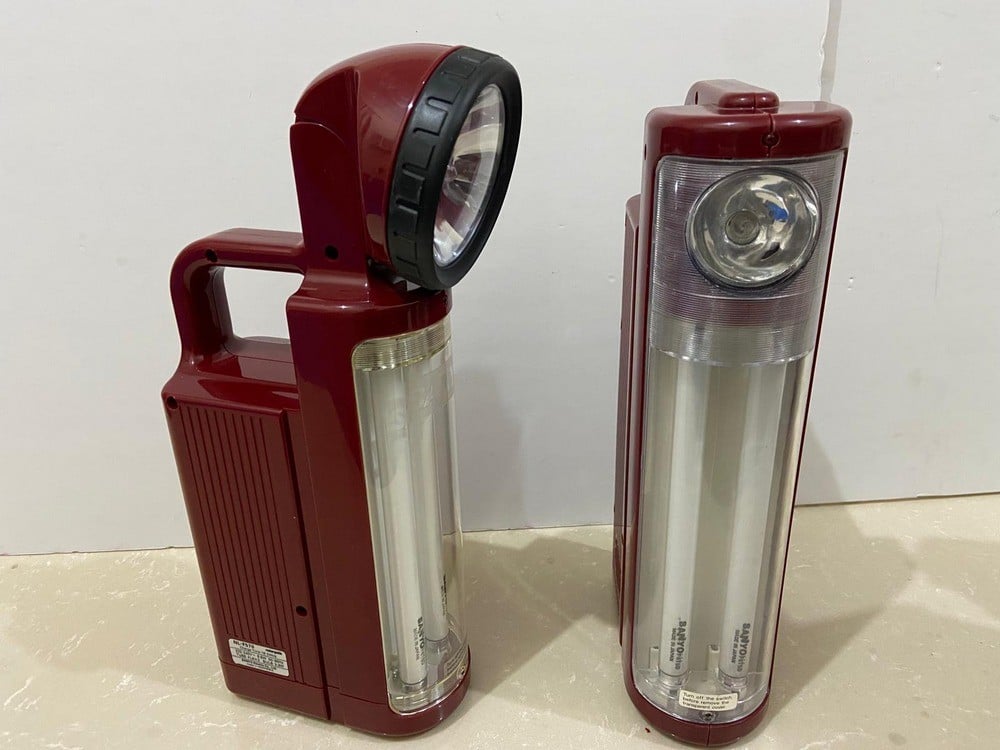 2 Old Stored Flashlight From The Brand Sanyo - 5