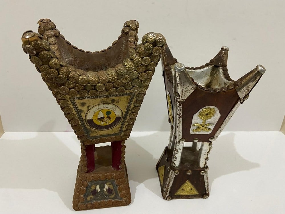 Traditional Wooden Incense Burners (Mabakhir) - 1