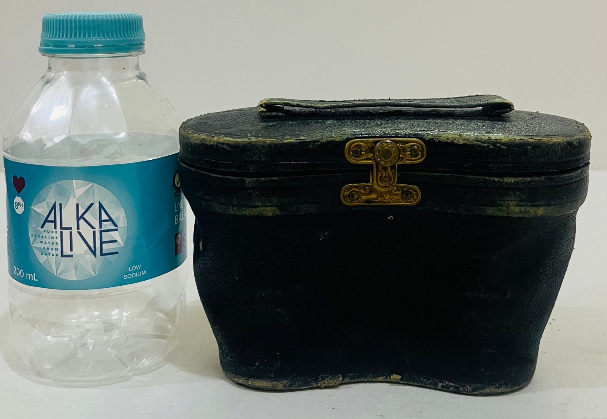 Very Old British Binoculars with Original Leather Case - 1