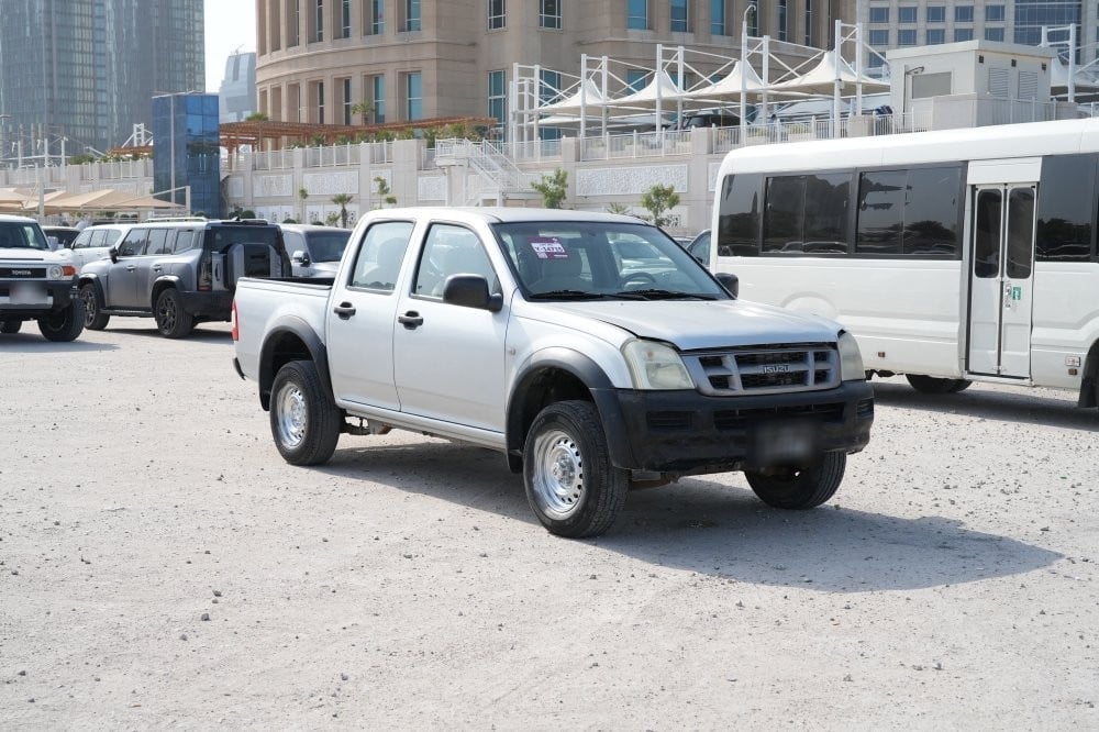ISUZU D-Max Model 2004, Y-15839 - 2