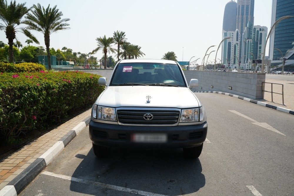 تويوتا لاند كروزر موديل 2001، Y-15819 - 4