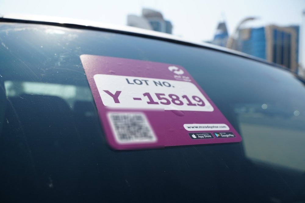 تويوتا لاند كروزر موديل 2001، Y-15819 - 13