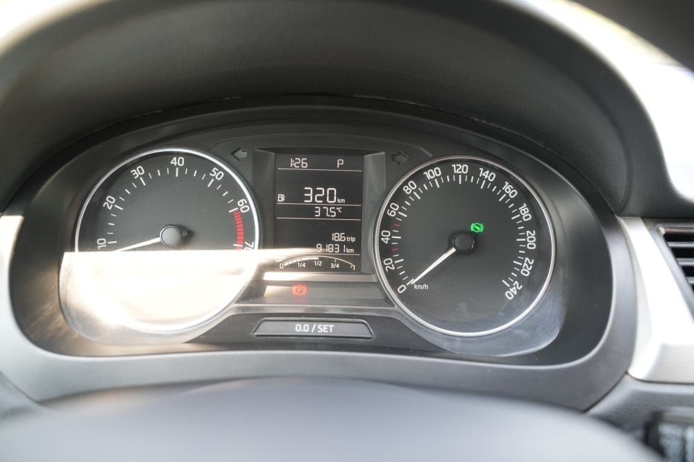 Skoda Rapid Model 2016, Y-15821 - 11