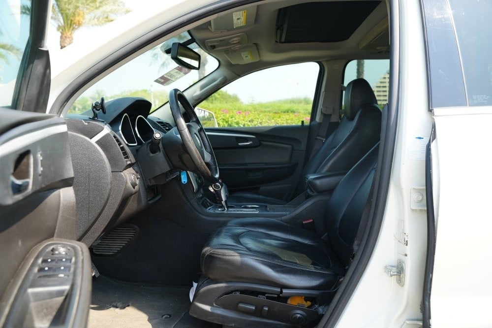Chevrolet Traverse Model 2011, Y-15823 - 8
