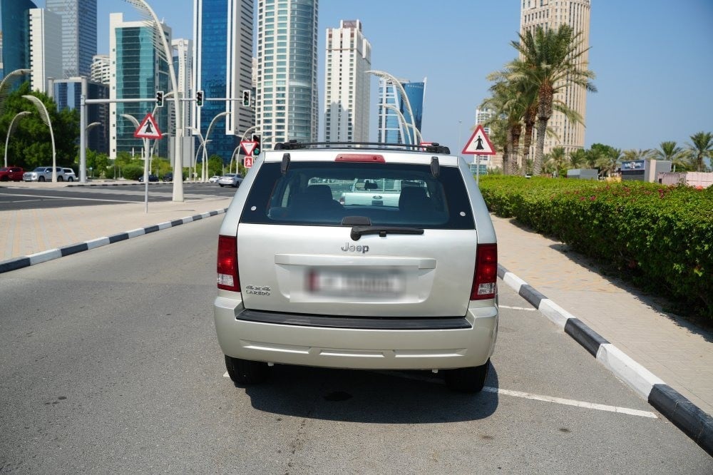 جيب جراند شيروكي موديل 2010، Y-15827 - 6