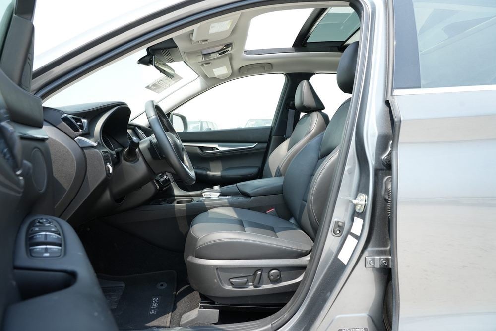 Infiniti Q50 SUV Model 2024, C-11170 - 8