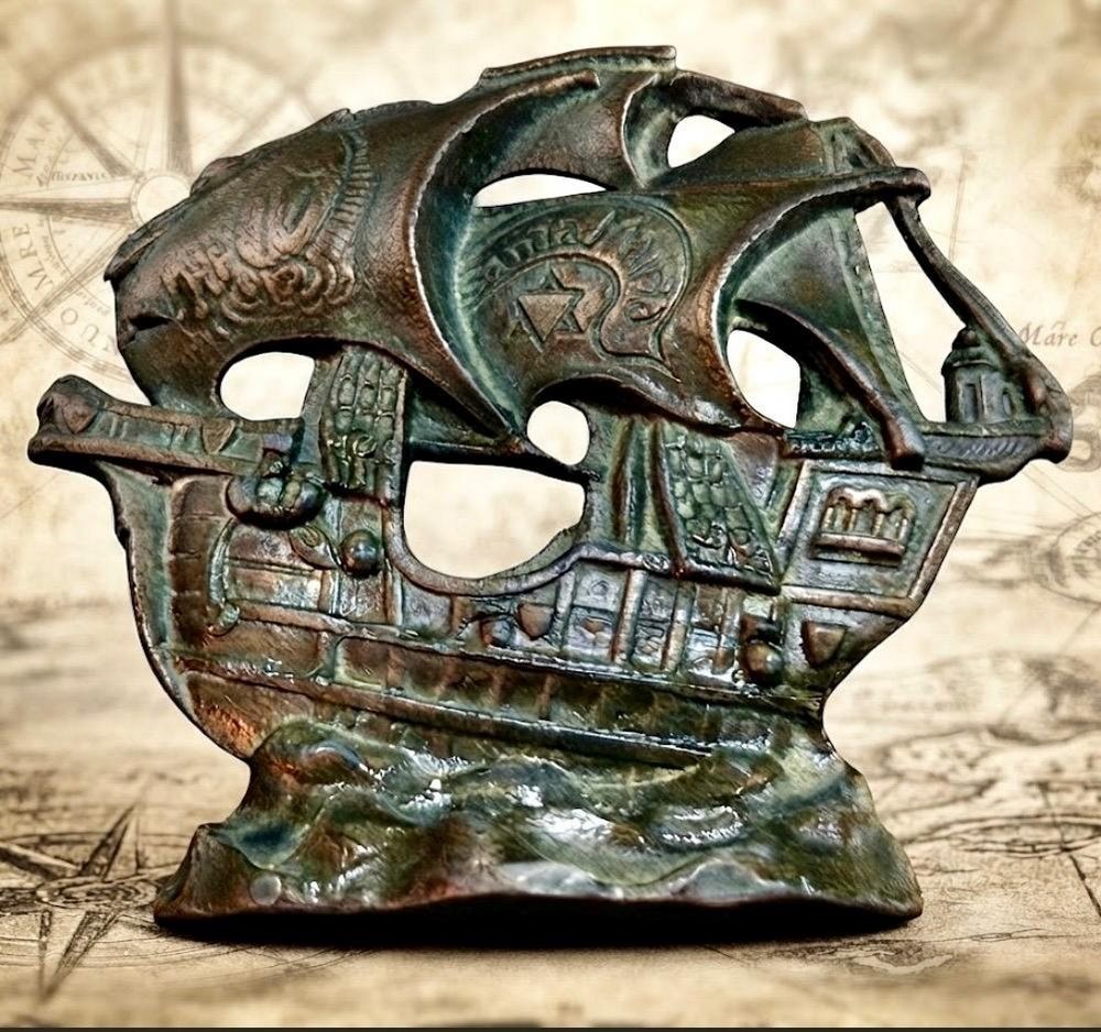 An Antique Santa María Ship Model - 6
