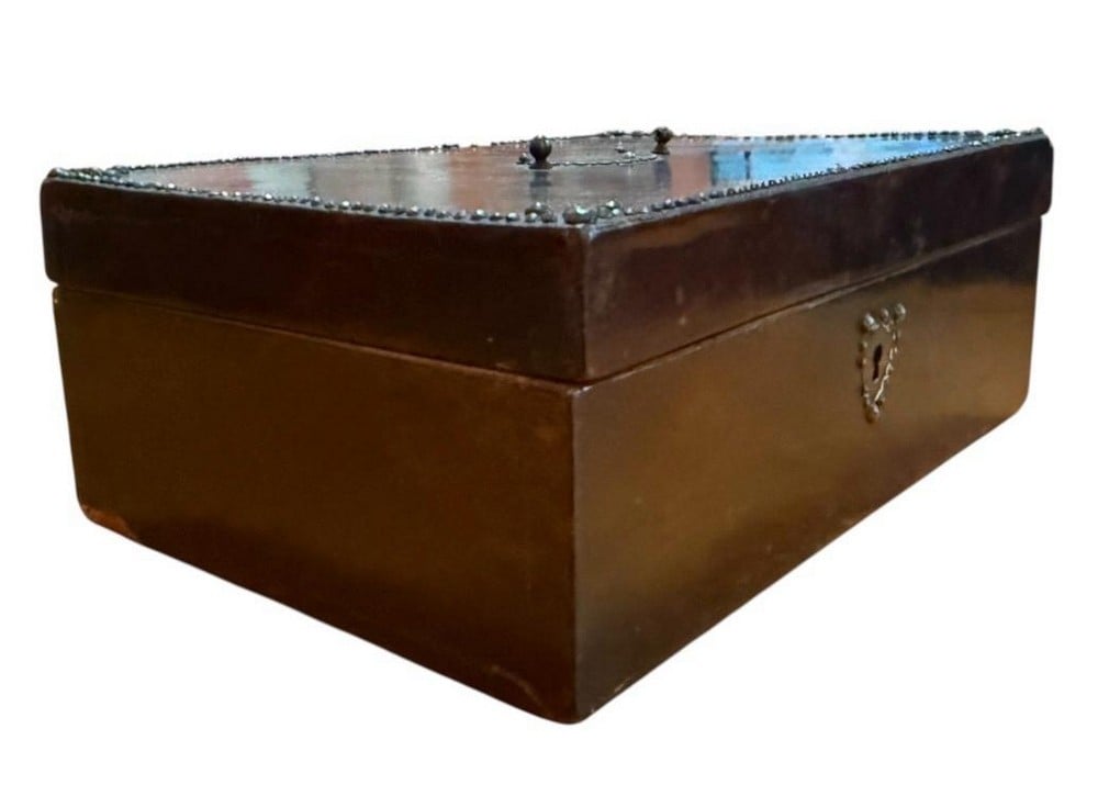 Antique Wooden Jewelry And Souvenir Box - 7
