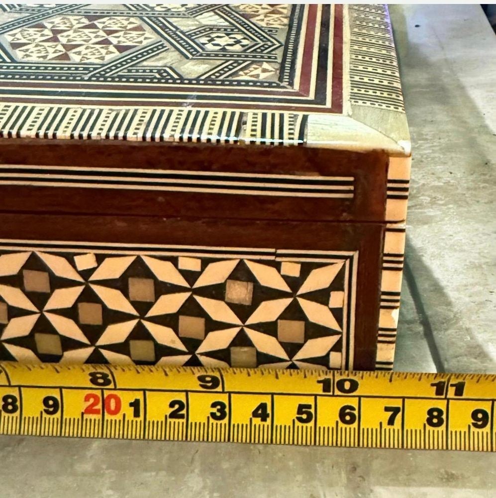 A Compact Wooden Box - 7