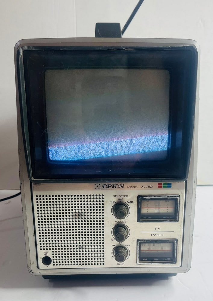 Vintage Orion 77152 Portable TV and Radio - 1