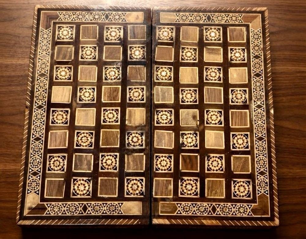 A Luxurious Traditional Game Board Featuring Chess And Dice - 8