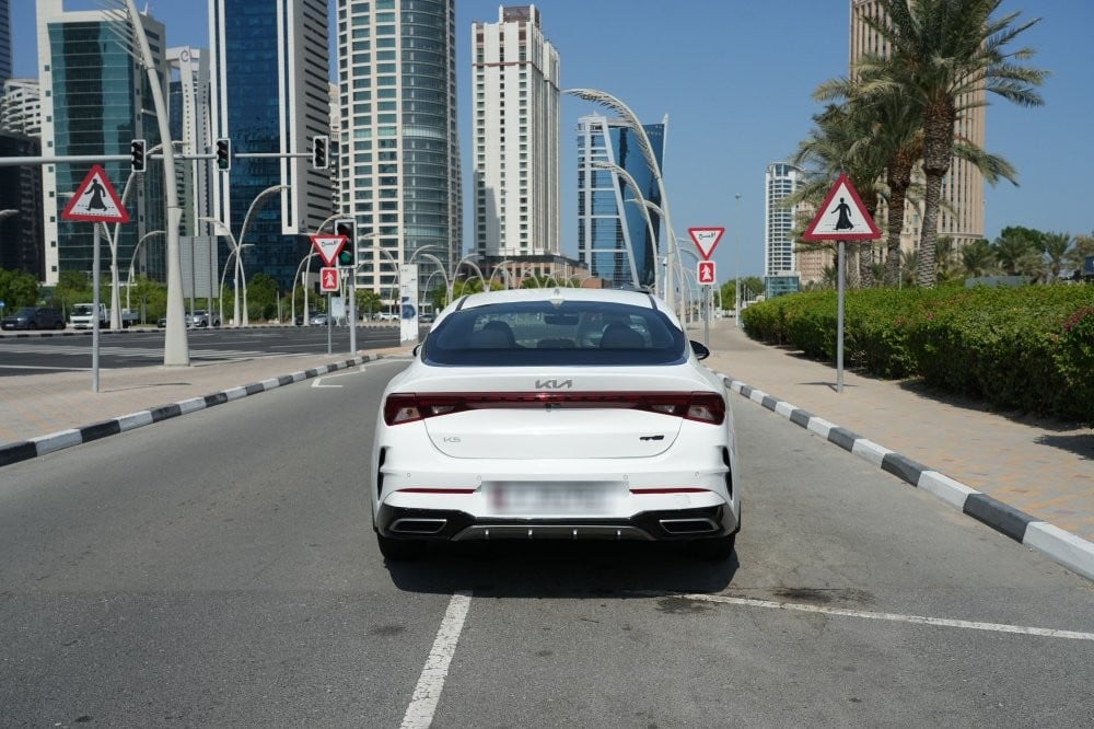 كيا K5 موديل 2023، Y-15894 - 6