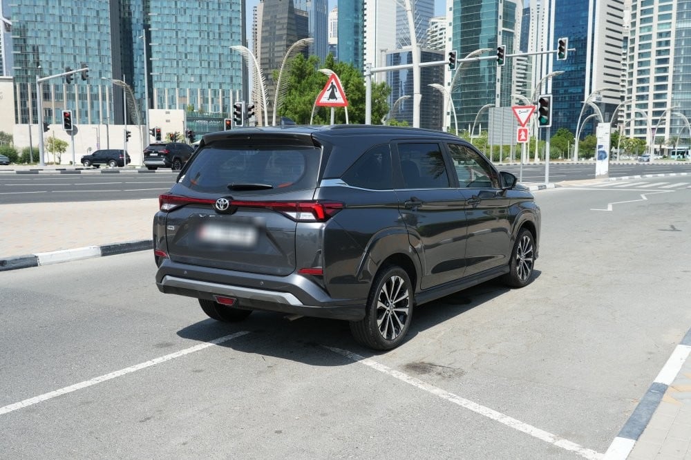 تويوتا فيلوز موديل 2025، Y-15855 - 7