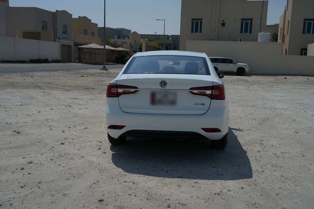 إم جي 5 سيدان موديل 2024، C-11205 - 5