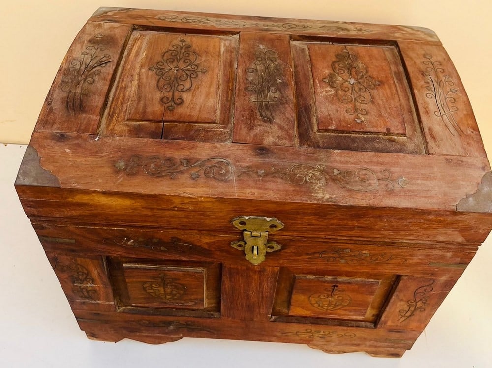 Antique Wooden Chest – “Al-Mubayyat” Style - 2