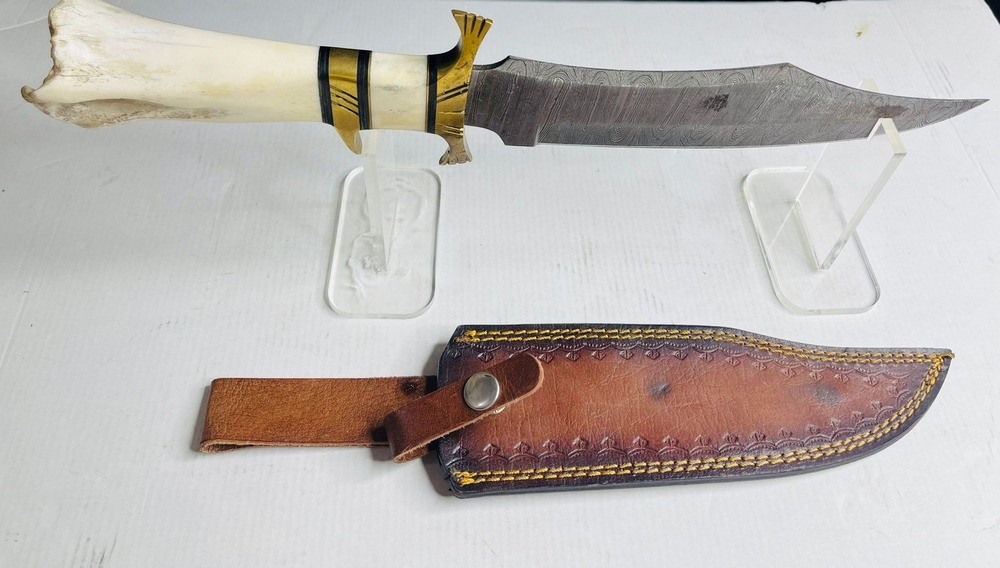 Large Dagger with Natural Bone Handle - 5