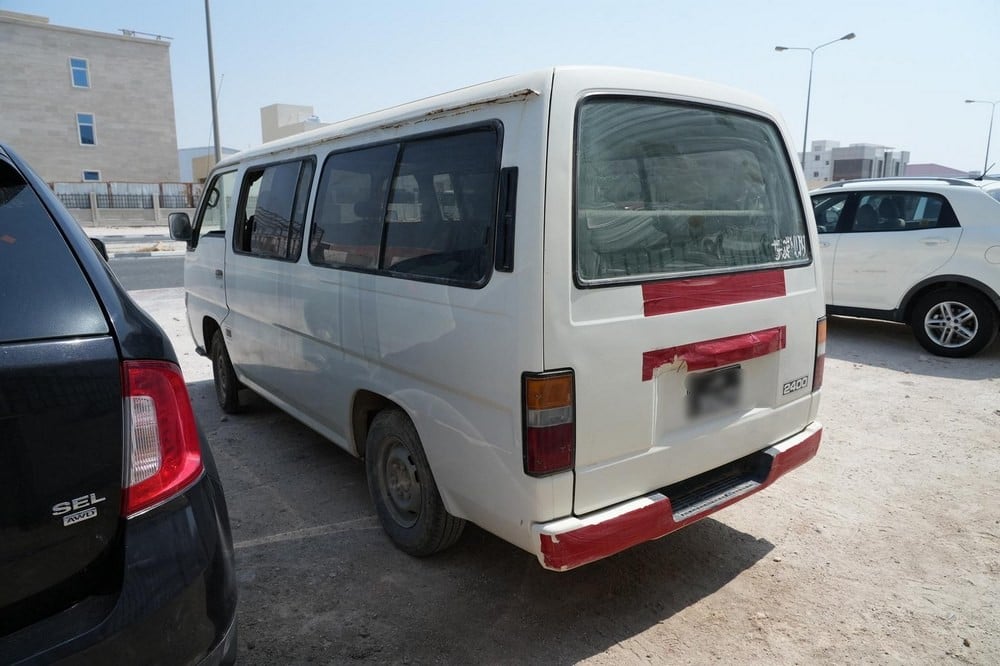 حافلة نيسان أورفان موديل 2001، C-11226 - 5