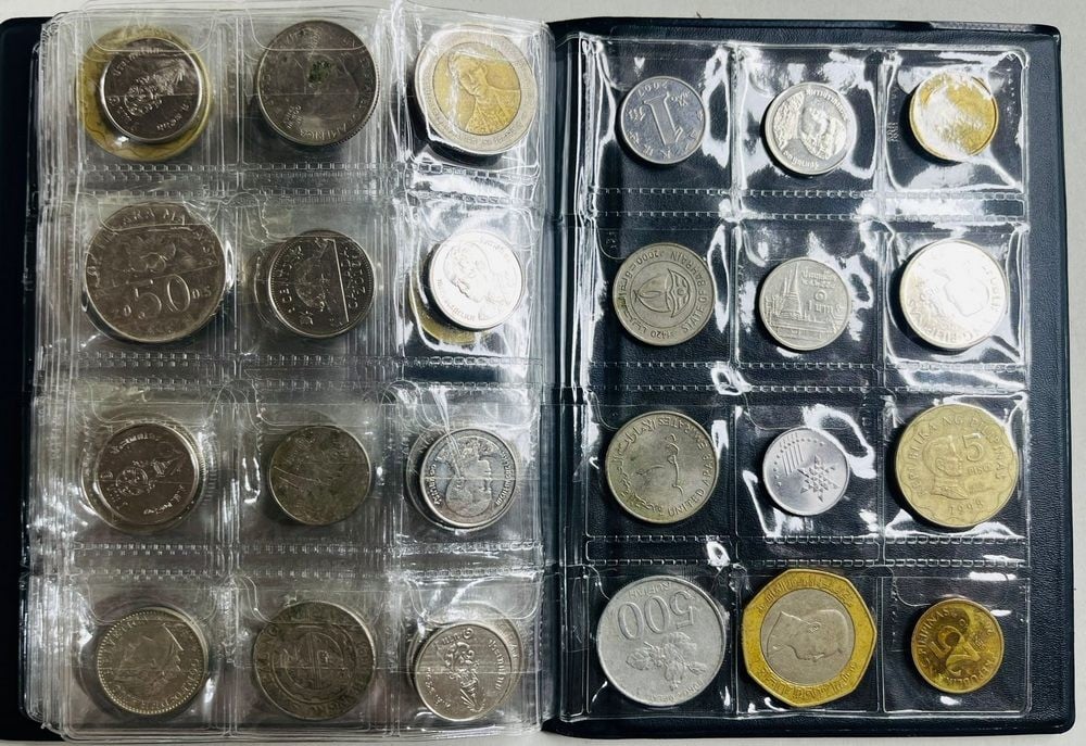 Album of 120 Vintage Coins - 12 - 1