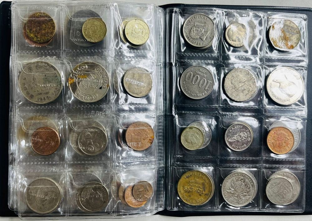 Album of 120 Vintage Coins - 13 - 1