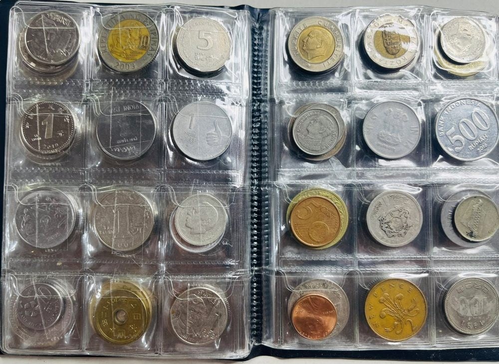 Album of 120 Vintage Coins - 1 - 3