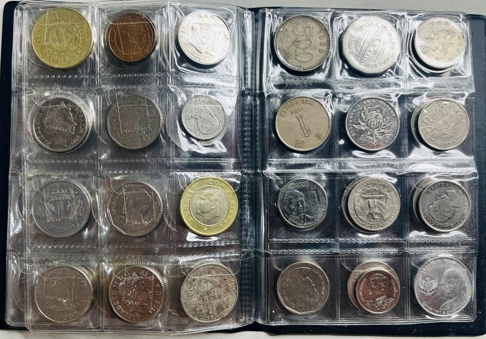 Album of 120 Vintage Coins - 1 - 4
