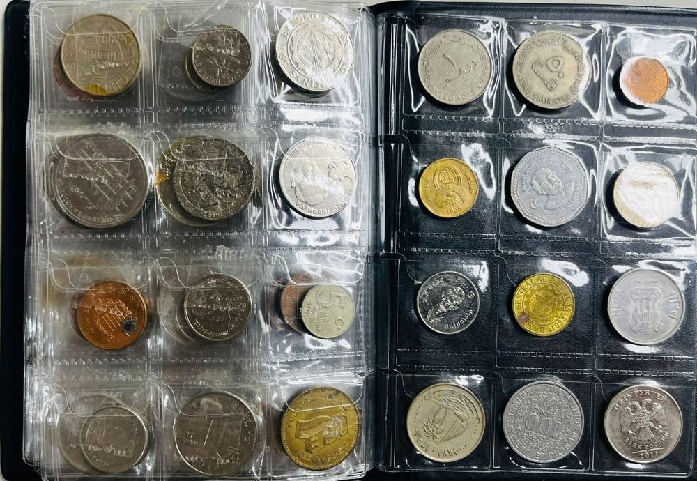 Album of 120 Vintage Coins - 14 - 6