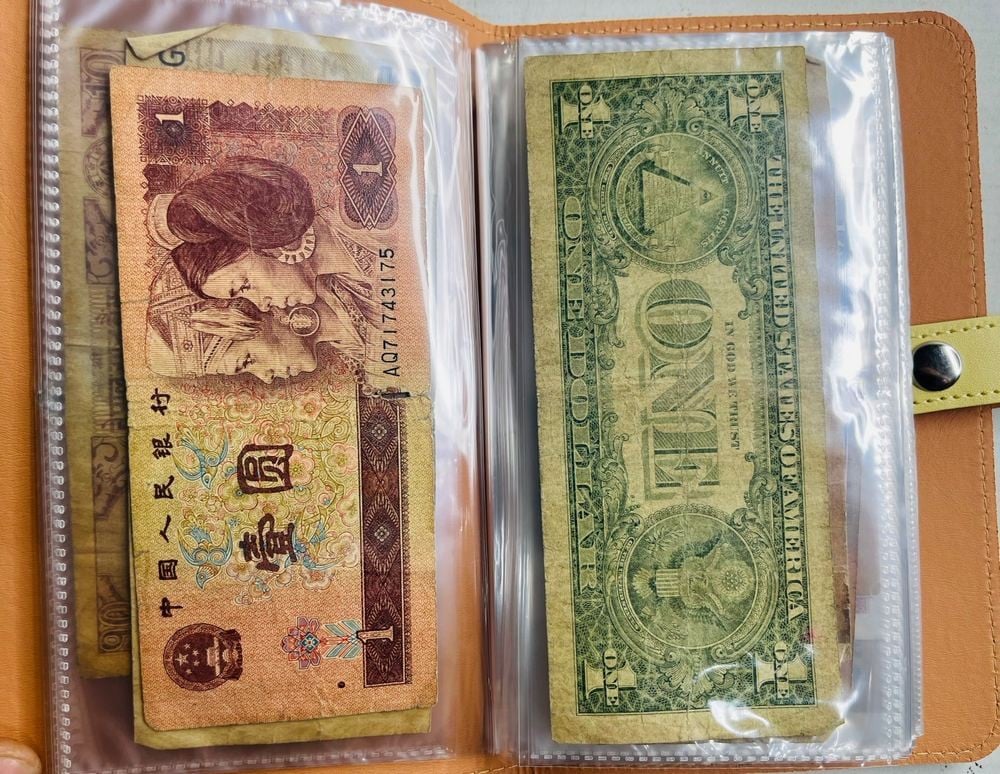 Album of 50 Vintage Assorted Banknotes - 5 - 1