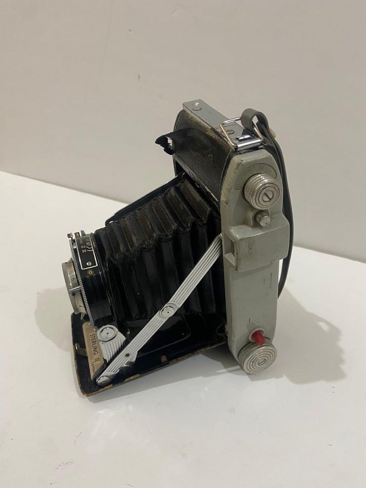 An Old Photographic Camera Of The Graflex Super Speed Graphic Type - 3