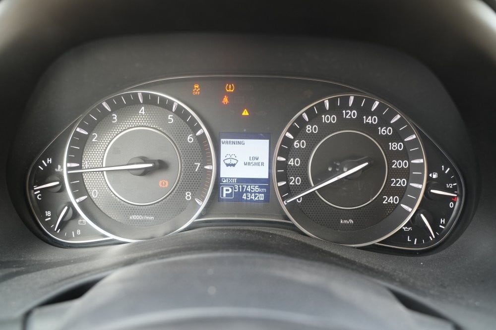 Nissan Patrol Model 2016, Y-15919 - 11