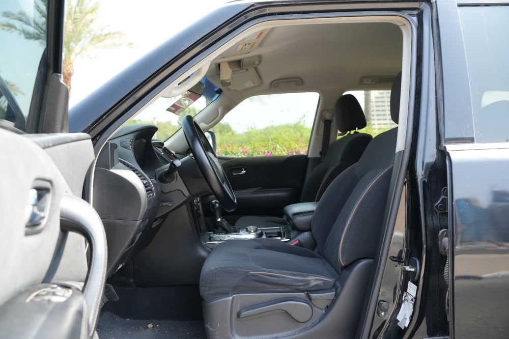 Nissan Patrol Model 2017, Y-15921 - 8