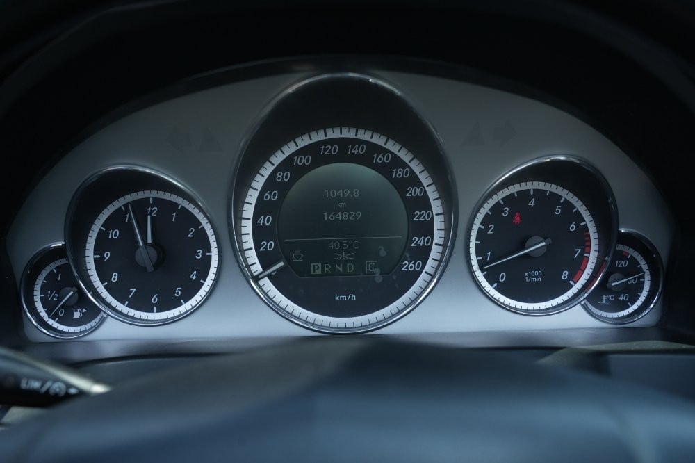 Mercedes-Benz E500 Coupe Model 2010, C011243 - 12