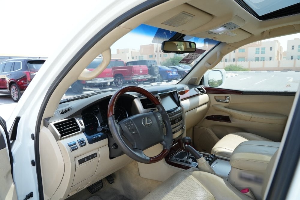 Lexus LX 570 SUV Model 2013, C-11235 - 6