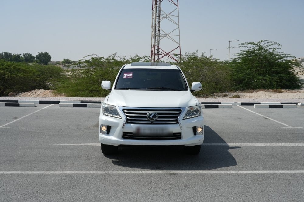 Lexus LX 570 SUV Model 2013, C-11235 - 3