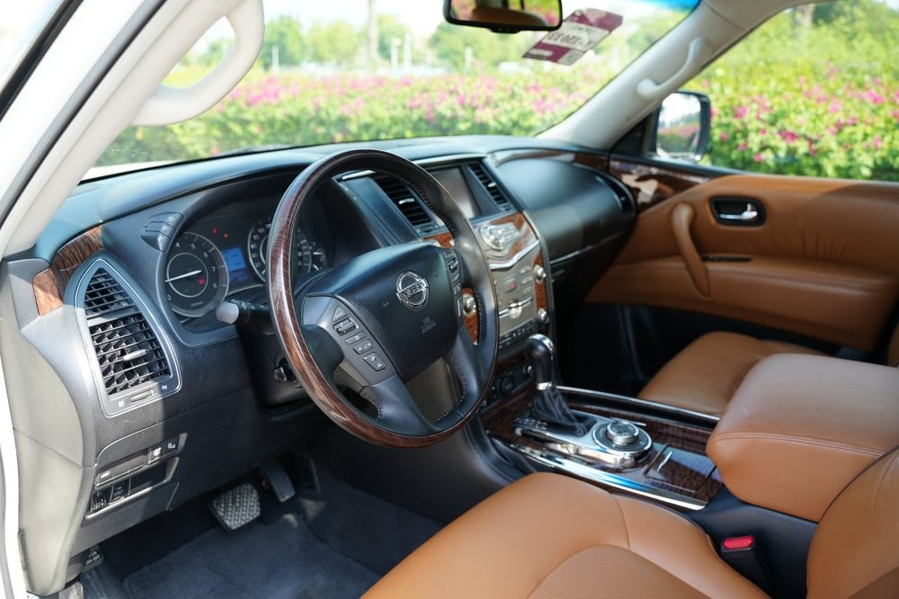 Nissan Patrol Model 2014, Y-15933 - 9