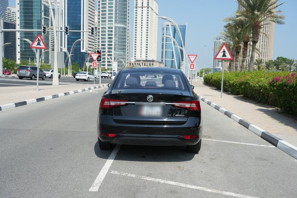 إم جي 5 موديل 2025، Y-15909 - 6