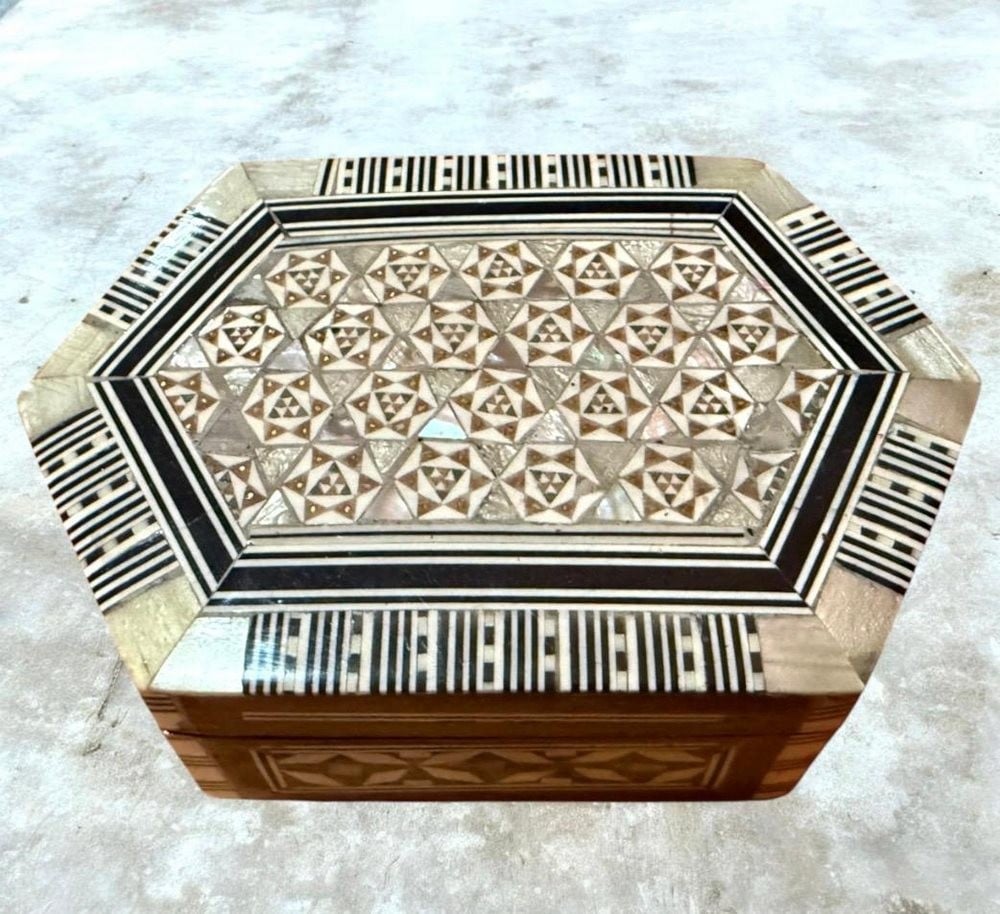 Handmade Jewelry And Collectibles Boxes - 6