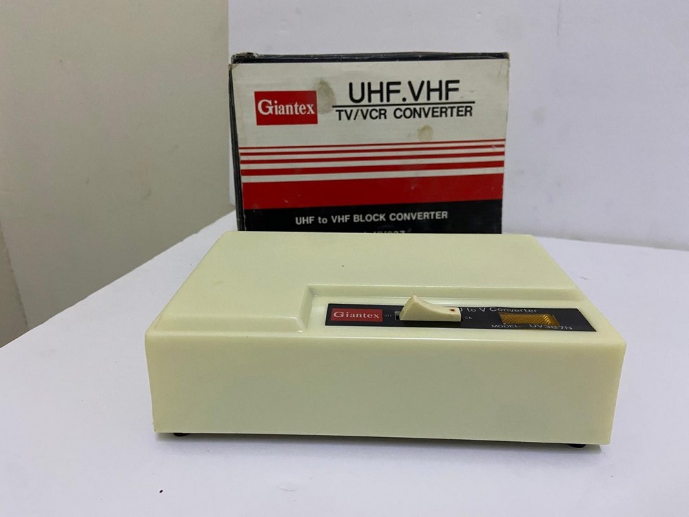 Old TV And Channel Converter (Uhf To Vhf Tv/Vcr Converter) By Giantex, Model Uv387 - 6