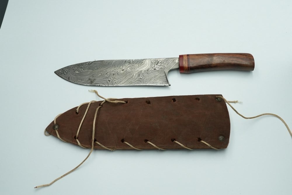 High Quality Large Dagger With A Distinctive Leather Cover - 2 - 1