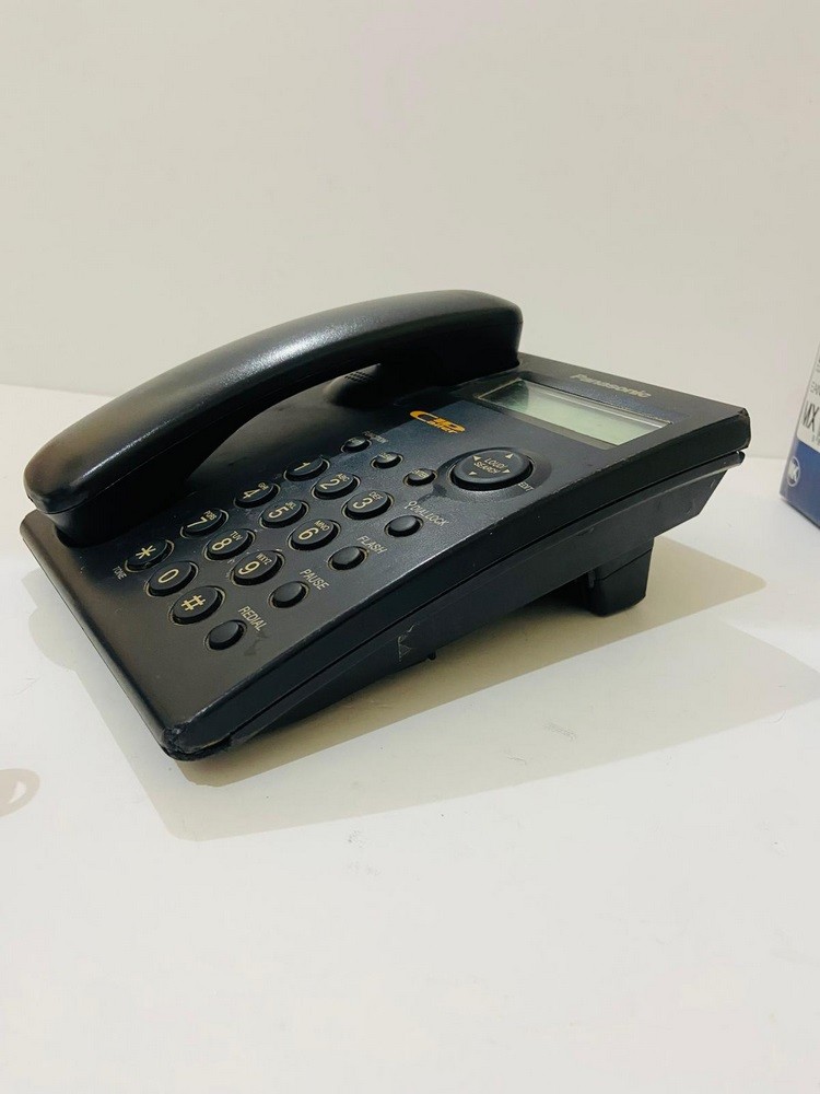Panasonic Classic Desktop Phone, Model KX-TSC11MX - 3