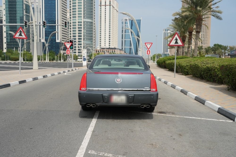 كاديلاك DTS موديل 2011، Y-15984 - 5